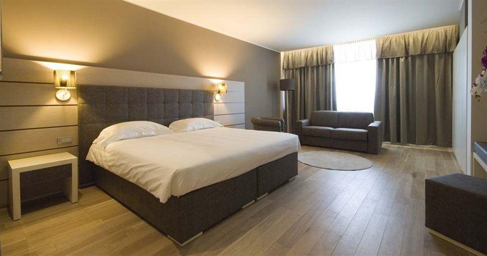 Hotel Glamour Bassano del Grappa Exterior photo
